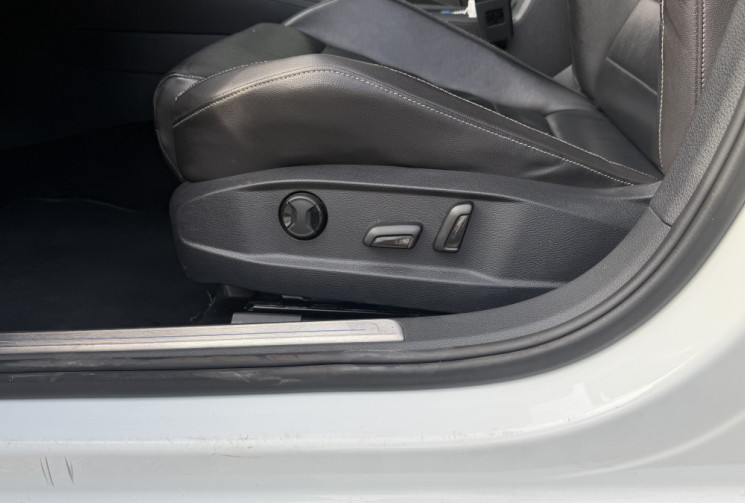 Volkswagen Golf VII R 2.0 TFSi 300 DSG6 4Motion 