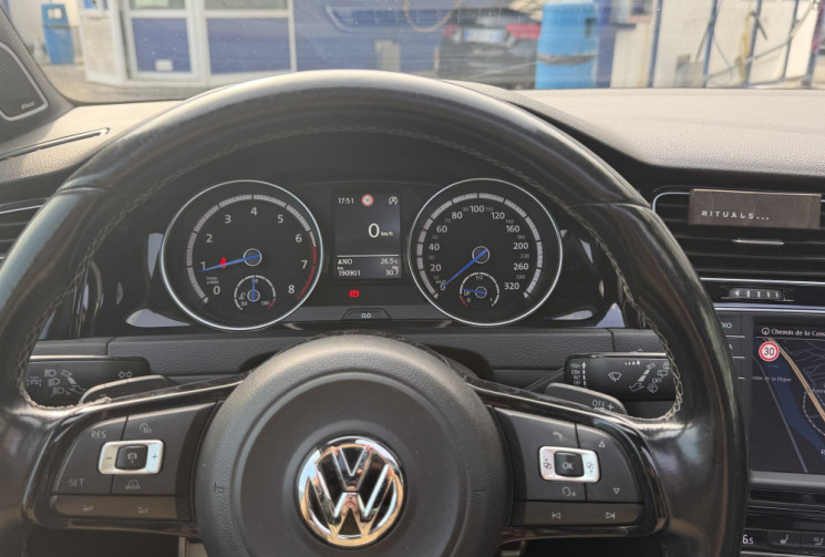 Volkswagen Golf VII R 2.0 TFSi 300 DSG6 4Motion 