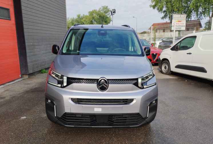 Citroën Berlingo III (2) 1.5 BlueHDi 130 MAX BVA8 Taille M / *NEUF 2026 / PAS DE MALUS