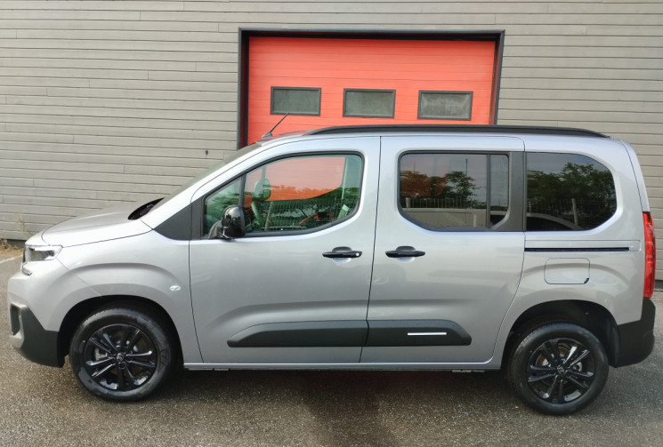 Citroën Berlingo III (2) 1.5 BlueHDi 130 MAX BVA8 Taille M / *NEUF 2026 / PAS DE MALUS