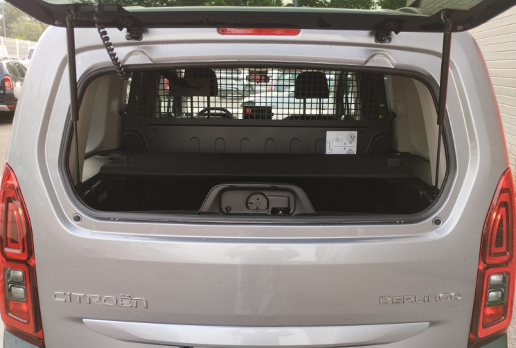 Citroën Berlingo III (2) 1.5 BlueHDi 130 MAX BVA8 Taille M / *NEUF 2026 / PAS DE MALUS