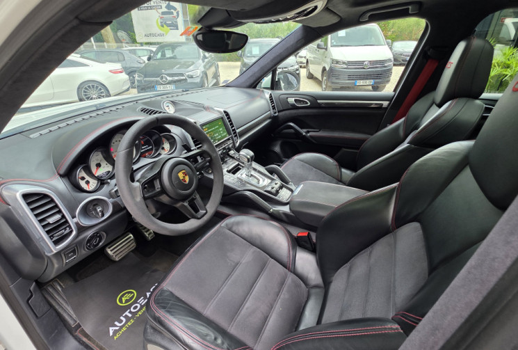 Porsche Cayenne GTS 4.8 V8 PACK GTS / Historique et entretien suivi 