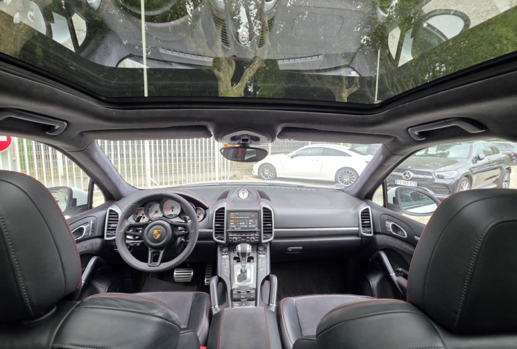 Porsche Cayenne GTS 4.8 V8 PACK GTS / Historique et entretien suivi 