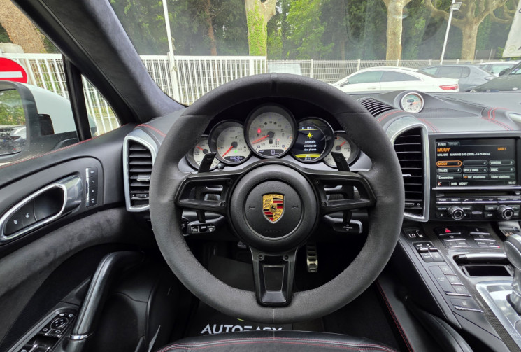 Porsche Cayenne GTS 4.8 V8 PACK GTS / Historique et entretien suivi 