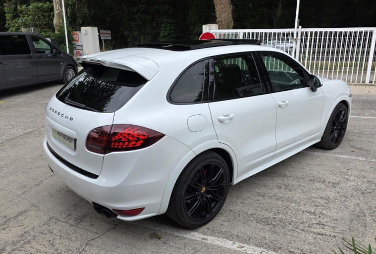 Porsche Cayenne GTS 4.8 V8 PACK GTS / Historique et entretien suivi 