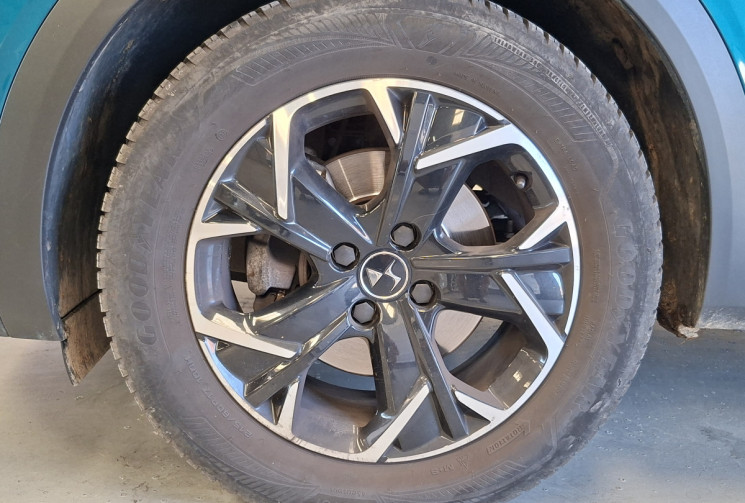 DS DS 3 Crossback  1.5 130 HDI EAT8 CONNECTED CHIC/ TETE HAUTE/DS LED MATRIX VISION