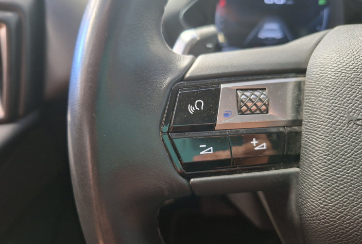 DS DS 3 Crossback  1.5 130 HDI EAT8 CONNECTED CHIC/ TETE HAUTE/DS LED MATRIX VISION