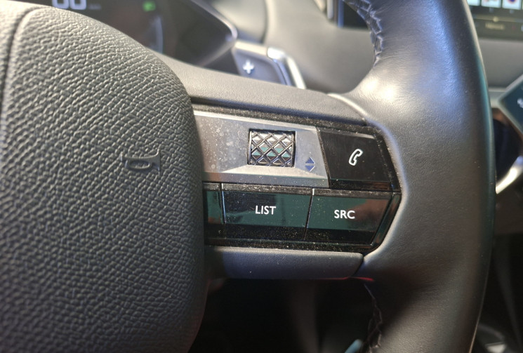DS DS 3 Crossback  1.5 130 HDI EAT8 CONNECTED CHIC/ TETE HAUTE/DS LED MATRIX VISION