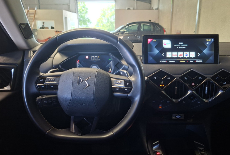 DS DS 3 Crossback  1.5 130 HDI EAT8 CONNECTED CHIC/ TETE HAUTE/DS LED MATRIX VISION
