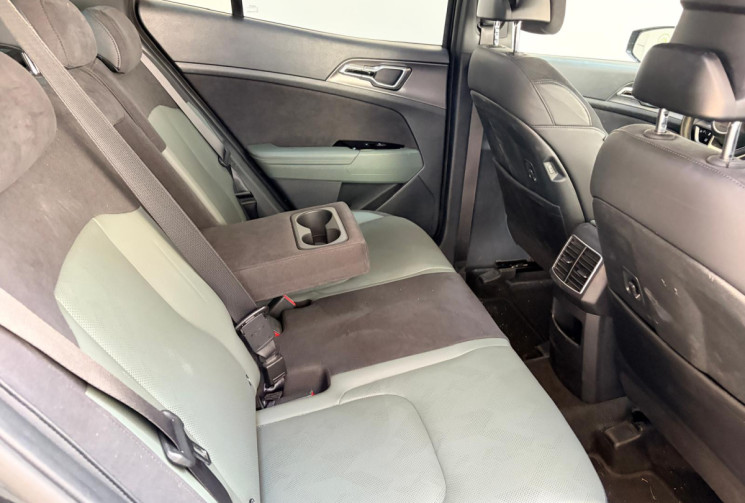 Kia Sportage 230cv hybride   TOIT OUVRANT EDITION 30 Years