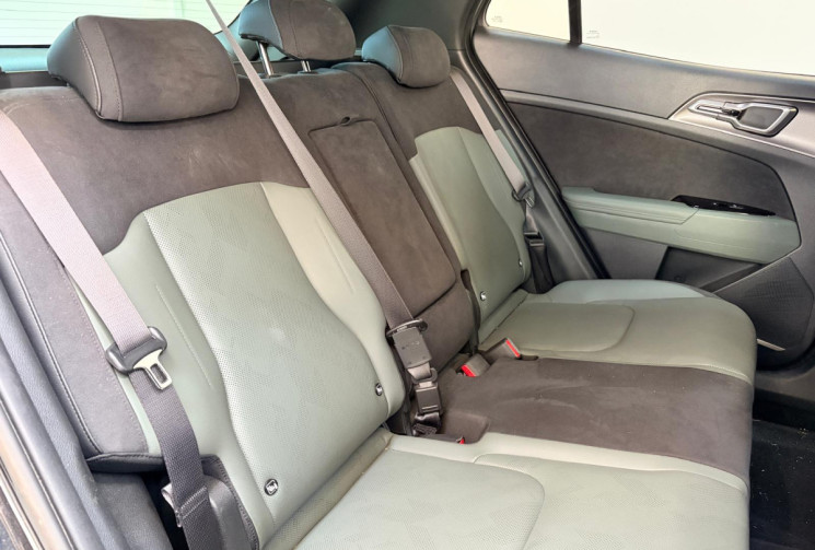 Kia Sportage 230cv hybride   TOIT OUVRANT EDITION 30 Years