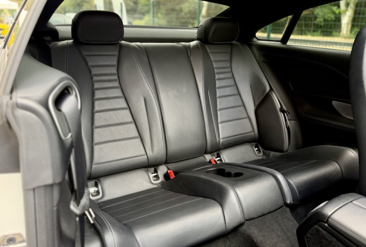 Mercedes CLASSE E Coupe 220 D 194 Sportline 9G-Tronic / Prenium + / Burmester / Toit ouvrant / Cuir