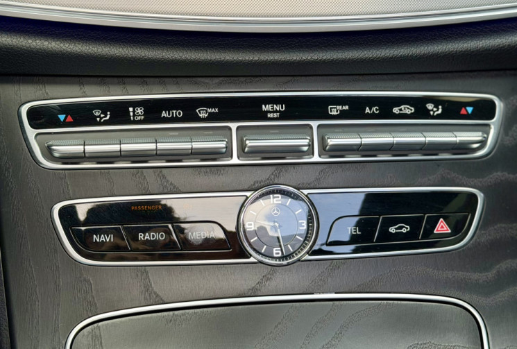 Mercedes CLASSE E Coupe 220 D 194 Sportline 9G-Tronic / Prenium + / Burmester / Toit ouvrant / Cuir