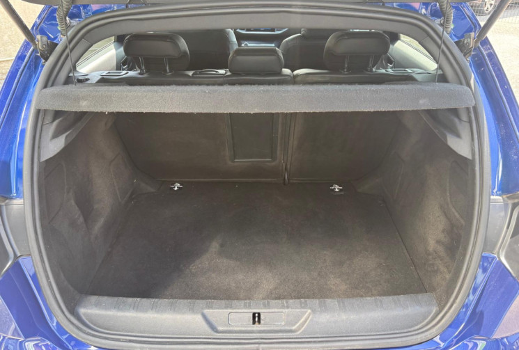 Peugeot 308 1.2 130 cv Gt Line EAT6 / Suivi COMPLET PEUGEOT / DISTRIBUTION FAITE / GARANTIE 12 MOIS 