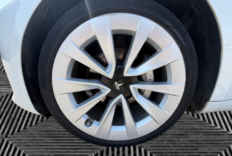 Tesla Model 3 SR + / RWD / 285 CH / SOH 89.6%