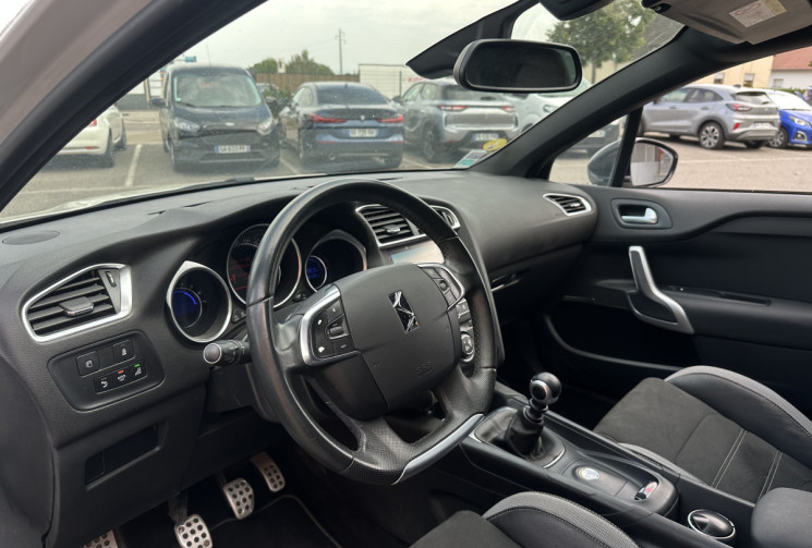 DS DS 4 Crossback BlueHDi 120 Sport Chic 
