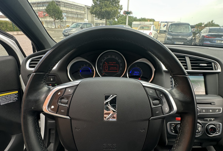 DS DS 4 Crossback BlueHDi 120 Sport Chic 
