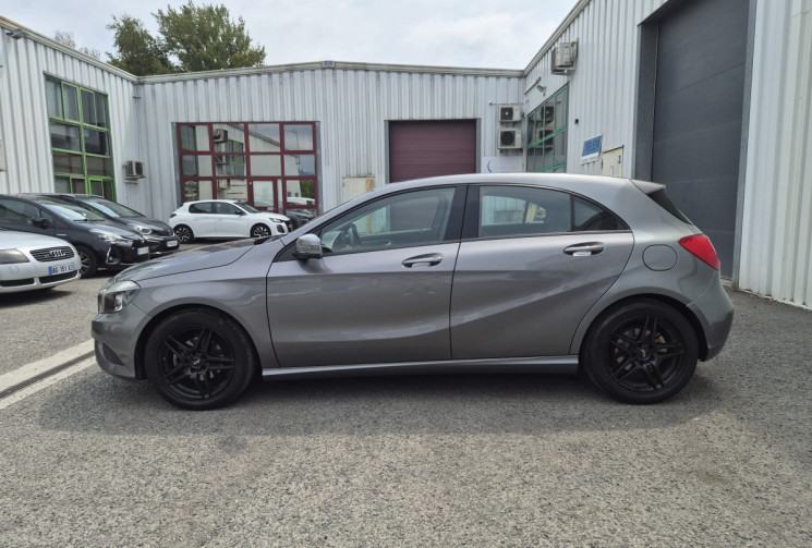 Mercedes Classe A 180 CDi 1.5 CDI 7G-DCT 109 CV * DISTRIBUTION FAITE * IDEAL JEUNE PERMIS * CAMERA