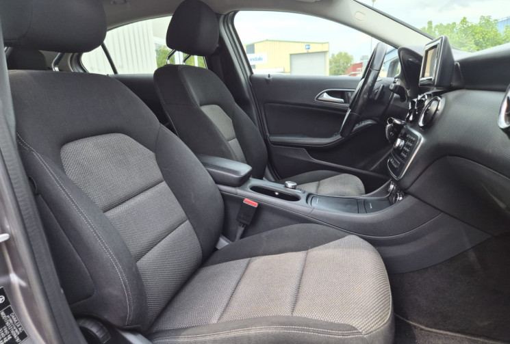 Mercedes Classe A 180 CDi 1.5 CDI 7G-DCT 109 CV * DISTRIBUTION FAITE * IDEAL JEUNE PERMIS * CAMERA