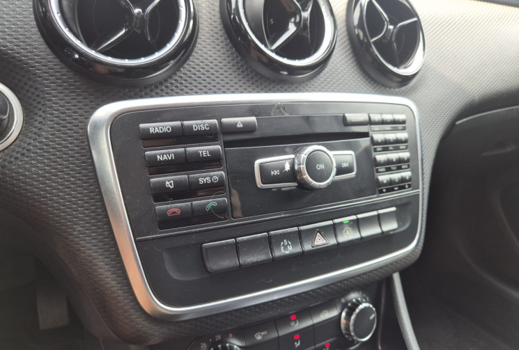 Mercedes Classe A 180 CDi 1.5 CDI 7G-DCT 109 CV * DISTRIBUTION FAITE * IDEAL JEUNE PERMIS * CAMERA