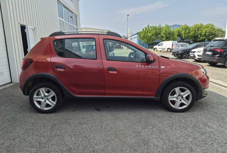 Dacia Sandero II STEPWAY 1.5 DCI * 90 cv * FAIBLE CONSOMATION * DISTRIBUTION FAITE