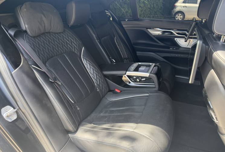 BMW SERIE 7 730dA xDrive 265ch M Sport Edition Black Fire / BMW Individual