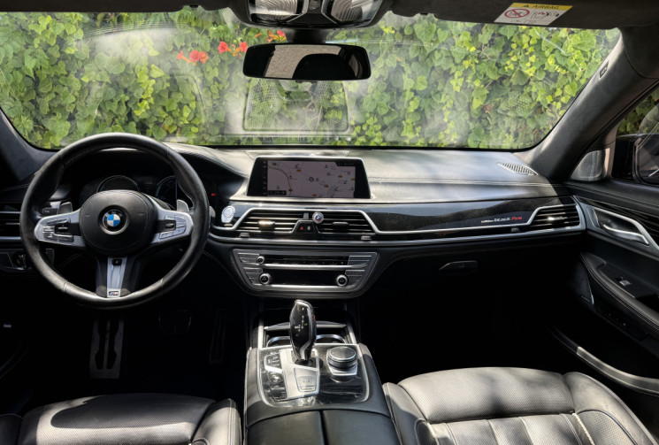 BMW SERIE 7 730dA xDrive 265ch M Sport Edition Black Fire / BMW Individual