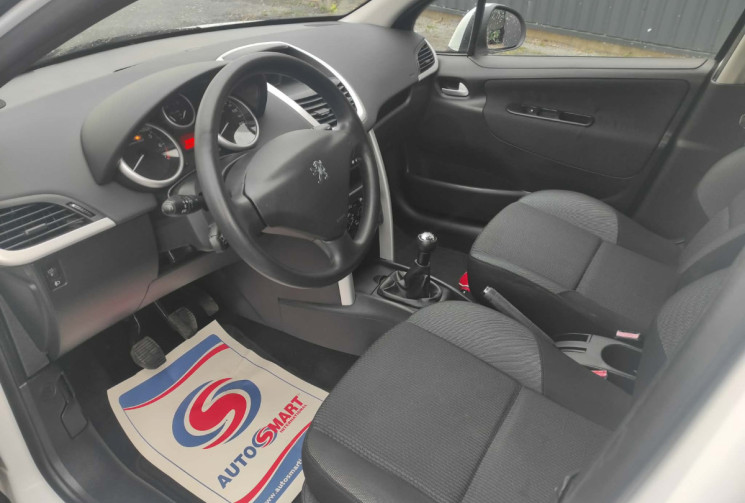 Peugeot 207 207+ 1.4 75 CH CLIM REGULATEUR