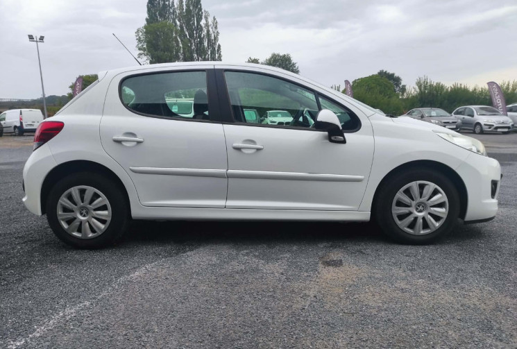 Peugeot 207 207+ 1.4 75 CH CLIM REGULATEUR