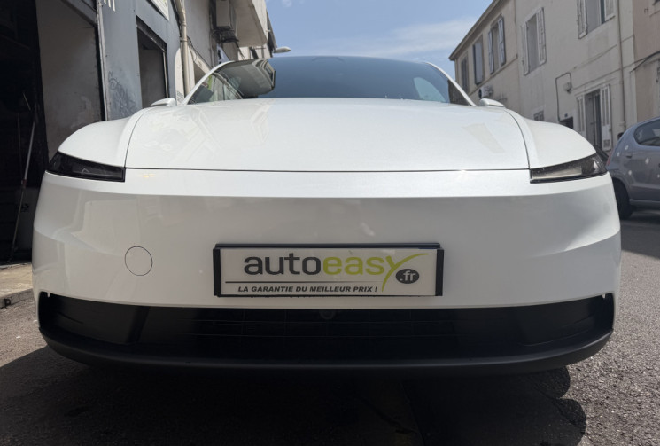 Tesla Model Y Propulsion standard / ETAT NEUF / LOA possible prix HT 