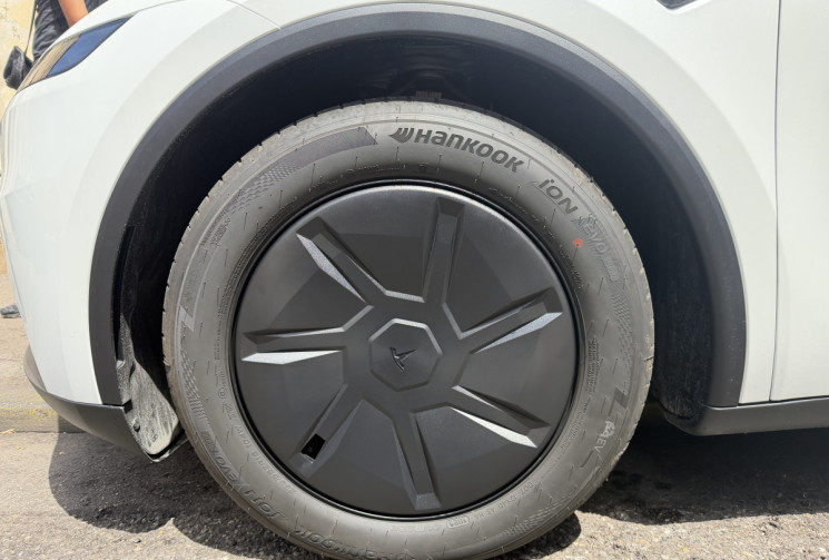 Tesla Model Y Propulsion standard / ETAT NEUF / LOA possible prix HT 