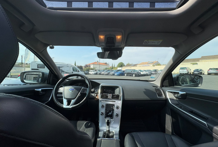Volvo XC60  D3 2.0 TDi FWD 150 /MOMENTUM BUSINESS  / BON ETAT / GARANTIE 12 MOIS 