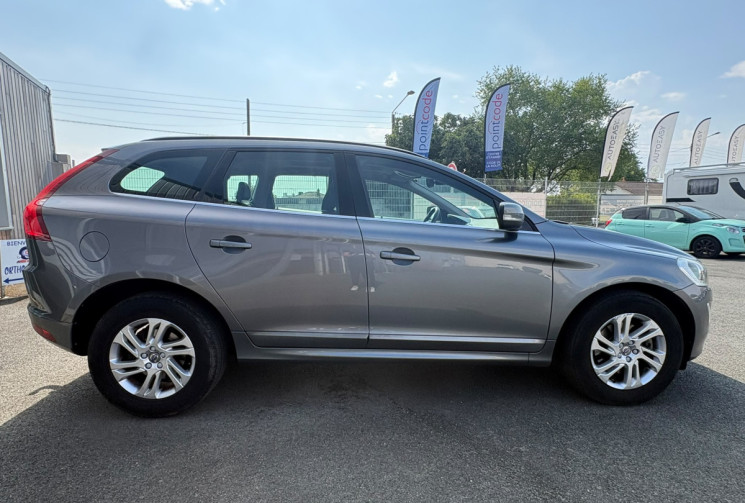 Volvo XC60  D3 2.0 TDi FWD 150 /MOMENTUM BUSINESS  / BON ETAT / GARANTIE 12 MOIS 