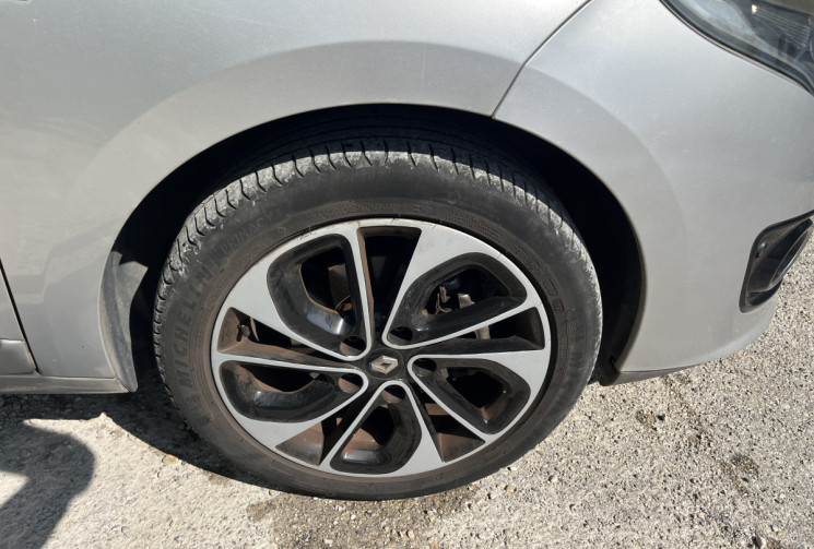 Renault Megane 1.2 TCe energy Bose 