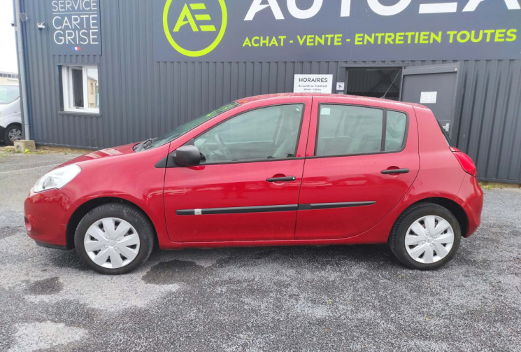 Renault Clio III 1.2 16V 75 CH AUTHENTIQUE 80000 KMS