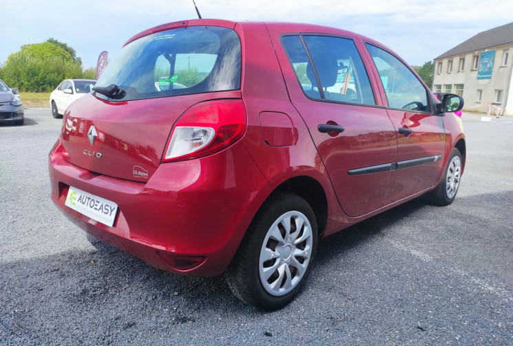 Renault Clio III 1.2 16V 75 CH AUTHENTIQUE 80000 KMS