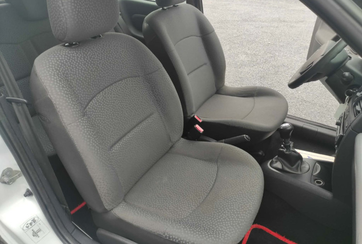 Renault Clio II 1.2 16V 75 CH CAMPUS CLIM