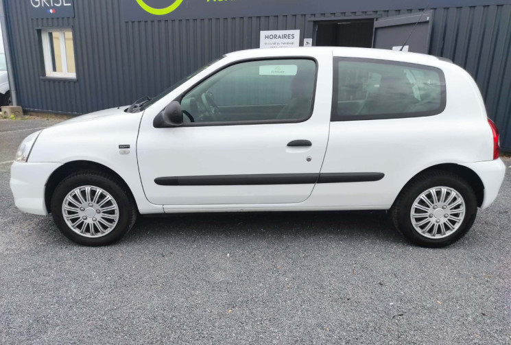Renault Clio II 1.2 16V 75 CH CAMPUS CLIM