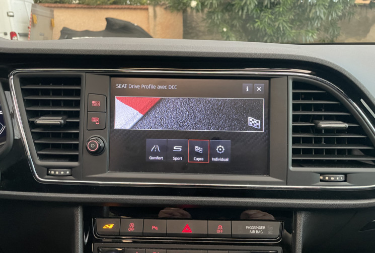 SEAT Leon 2.0 TSI 290 ch Cupra DSG7 / DIGITAL COCKPIT / Siège Chauffant / Toit ouvrant / Beats Audio