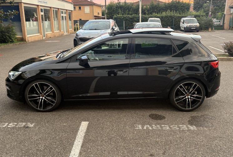 SEAT Leon 2.0 TSI 290 ch Cupra DSG7 / DIGITAL COCKPIT / Siège Chauffant / Toit ouvrant / Beats Audio
