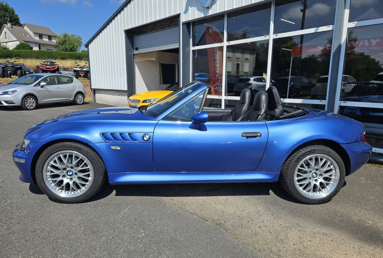 BMW Z3 Roadster (E36) 1.9i 116 INDIVIDUAL BLEU ESTORIL