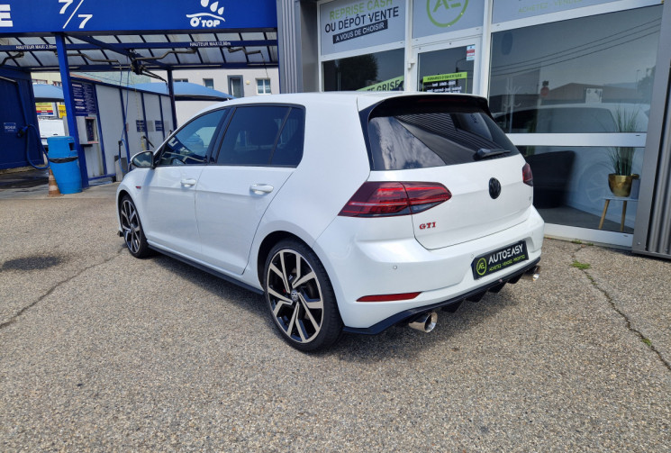 Volkswagen Golf VII gti performance 