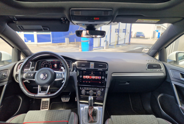 Volkswagen Golf VII gti performance 