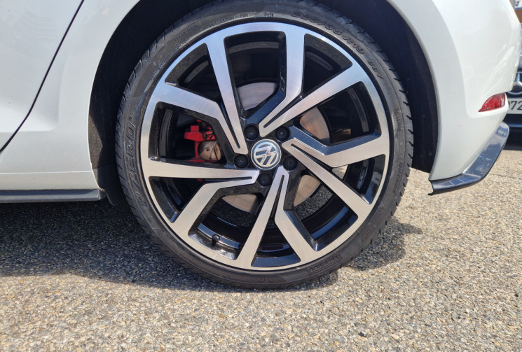 Volkswagen Golf VII gti performance 