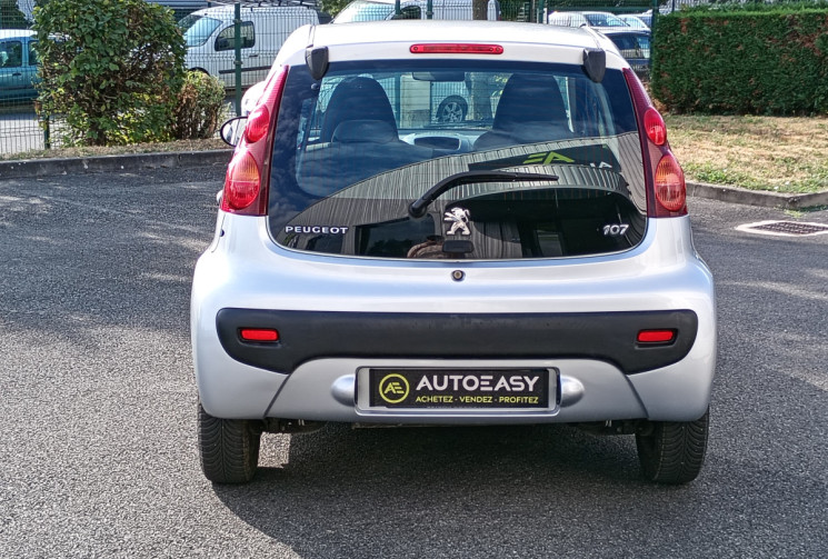 Peugeot 107 5 Portes - 1.0 Essence - Edition 64