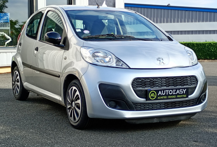 Peugeot 107 5 Portes - 1.0 Essence - Edition 64