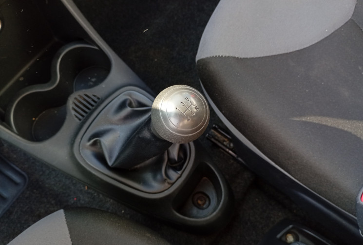 Peugeot 107 5 Portes - 1.0 Essence - Edition 64