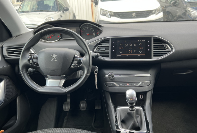 Peugeot 308 110cv ACTIVE * Carplay * Distribution Neuve * Faible Kilométrage  
