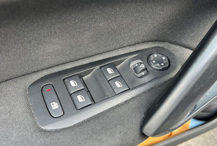 Peugeot 308 110cv ACTIVE * Carplay * Distribution Neuve * Faible Kilométrage  