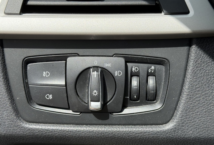 BMW Série 3 F30 318D 143 LOUNGE